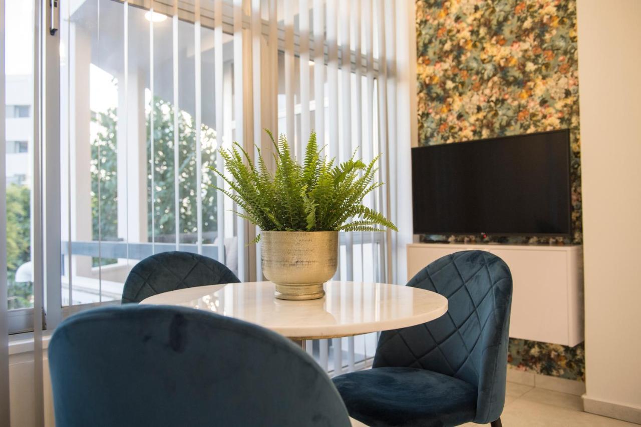Skin Suites-Luxury Living Nicosia Exteriör bild