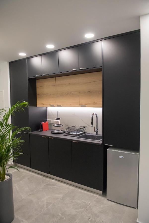 Skin Suites-Luxury Living Nicosia Exteriör bild