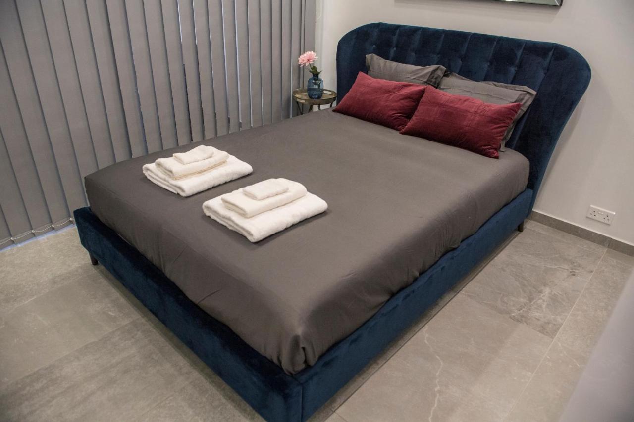 Skin Suites-Luxury Living Nicosia Exteriör bild
