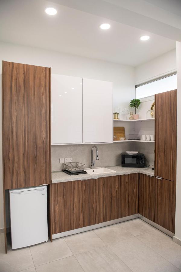 Skin Suites-Luxury Living Nicosia Exteriör bild
